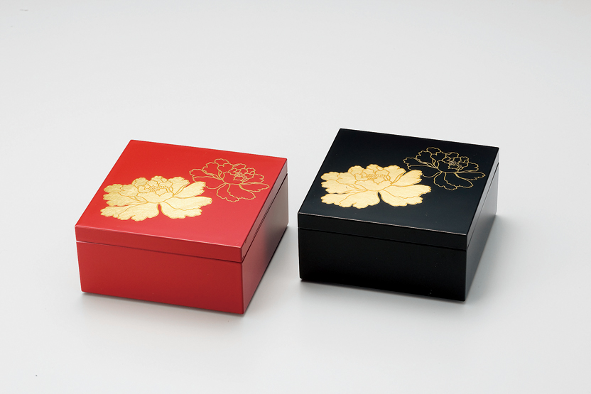 漆器 黒色 金箔 漆・螺鈿ボールペン 孔雀羽紋様 黒漆 純金箔 プラチナ箔 | iichi